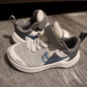 Toddler Nike Sz 6 Sneakers